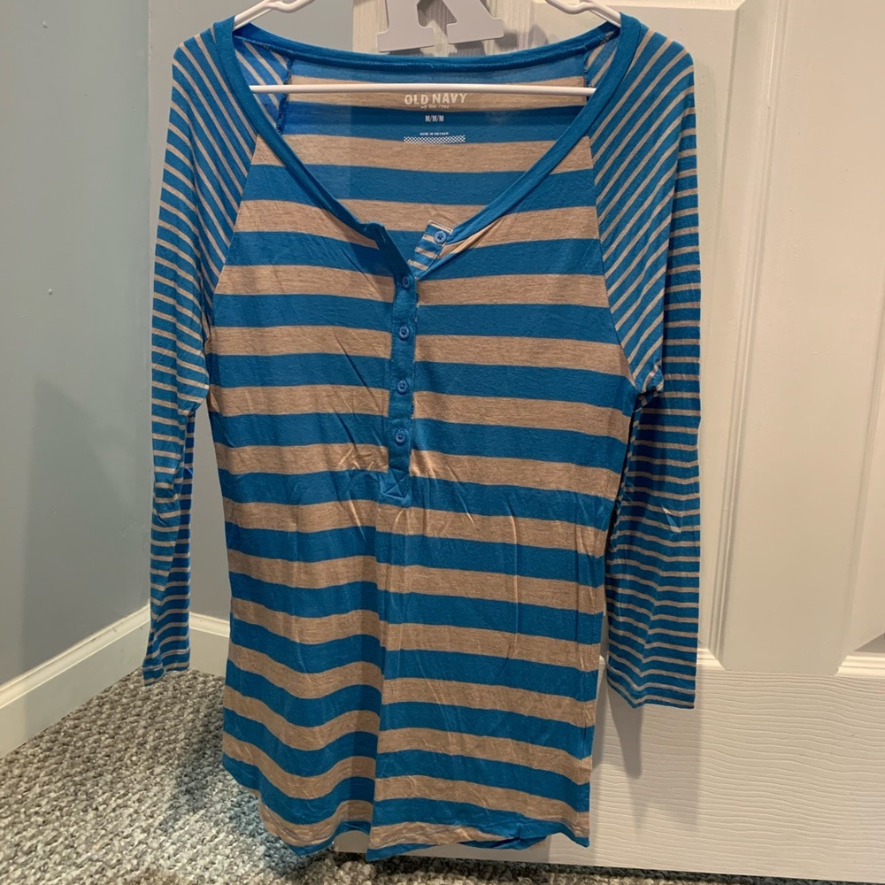 Old Navy 3/4 Sleeve Raglan Henley